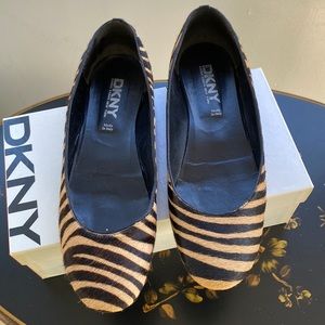 DONNA KARAN NEW YORK Women’s Shoe Size 10